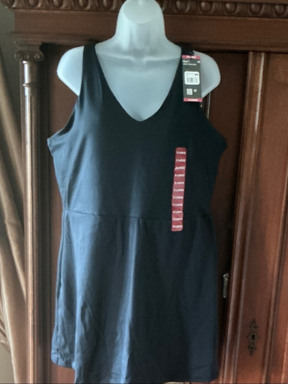 GAP Black V-Neck Sleeveless Romper